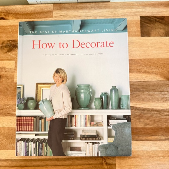 Vintage Classic “Martha Stewart How to Decorate” Hardcover Book - Picture 1 of 14